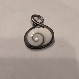 Elegant Silver and White Shell Pendant